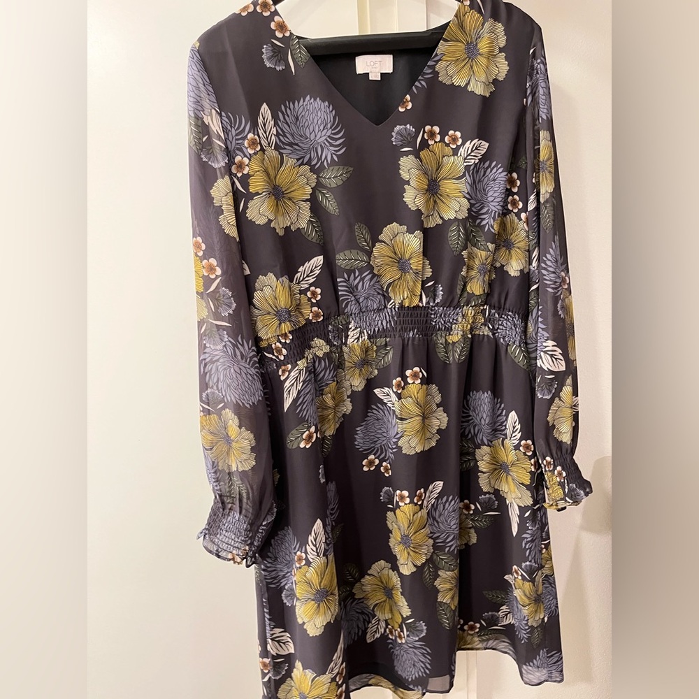 Long sleeve, floral print Loft dress
